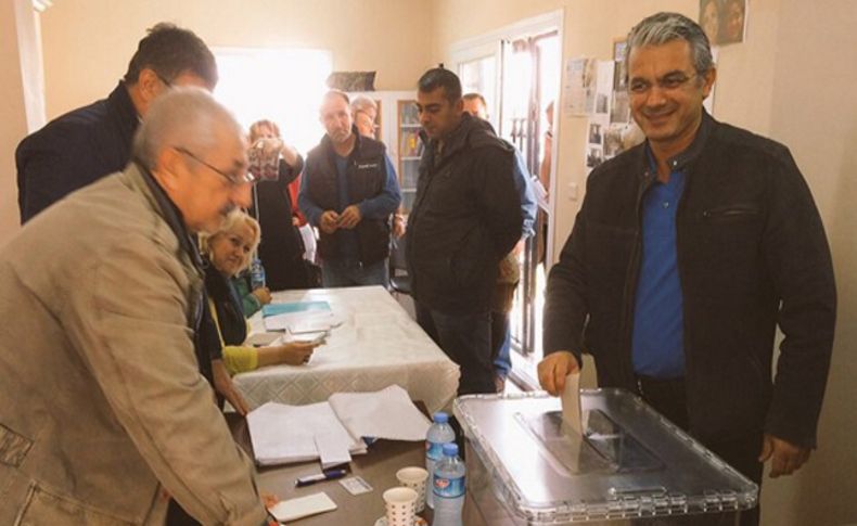 Akpınar'ın mahallesinde yeniden sandık kuruldu